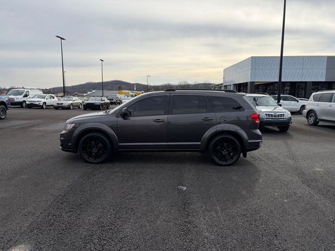 Used 2019 Dodge Journey GT w/ Blacktop Package FWD image 6