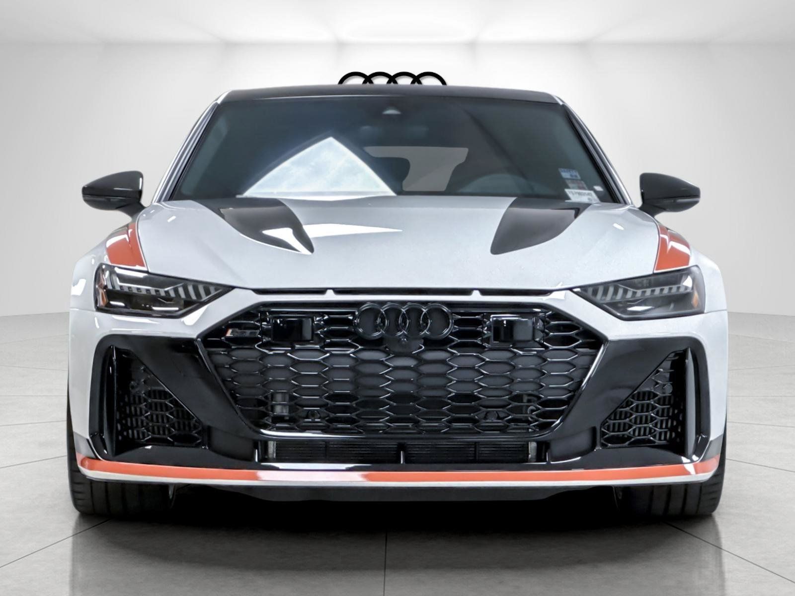 Certified 2025 Audi RS 6 performance AWD/4WD image 8