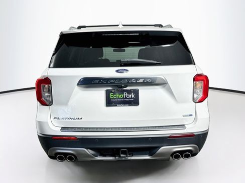 Used 2020 Ford Explorer Platinum w/ Premium Technology Package AWD/4WD image 7