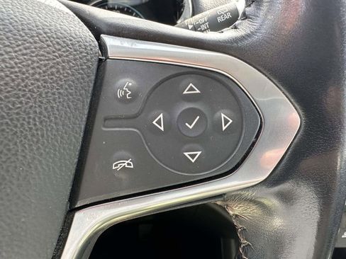 Used 2021 Chevrolet Traverse LT AWD/4WD image 17