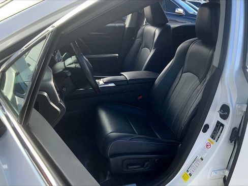 Used 2017 Lexus RX 450h AWD image 8