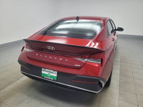 Used 2025 Hyundai Elantra SEL FWD image 7