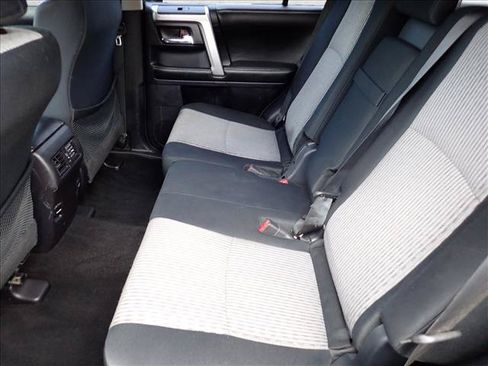 Used 2015 Toyota 4Runner SR5 AWD/4WD image 10