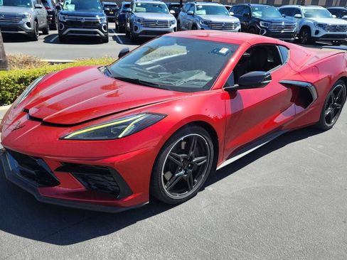 Used 2022 Chevrolet Corvette Stingray Premium Cpe w/ Z51 Performance Package RWD image 11