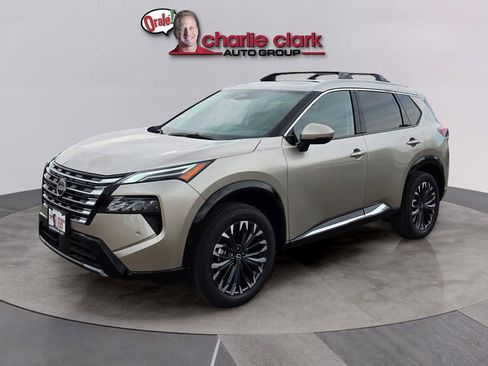 New 2026 Nissan Rogue Platinum AWD/4WD image 1
