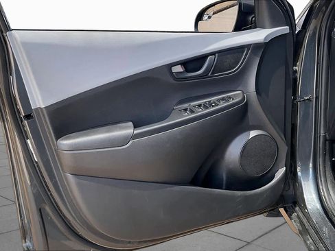 Used 2021 Hyundai Kona SE FWD image 20