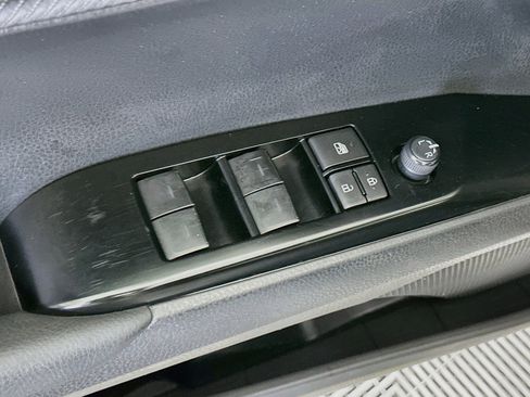 Used 2025 Toyota Camry SE FWD image 15