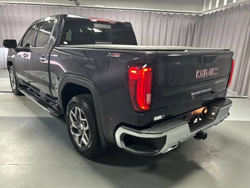 Used 2023 GMC Sierra 1500 SLT w/ SLT Premium Package AWD/4WD image 5