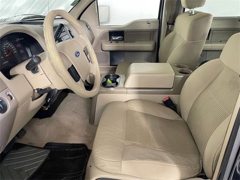 Used 2008 Ford F150 XLT image 2