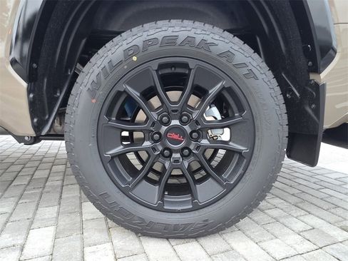 Used 2026 Toyota Tundra Platinum image 19