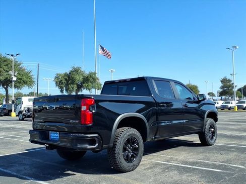 New 2026 Chevrolet Silverado 1500 ZR2 AWD/4WD image 3