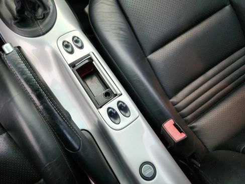 Used 2001 Porsche Boxster S image 12