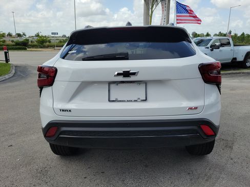 Used 2026 Chevrolet Trax RS w/ Driver Confidence Package FWD image 6
