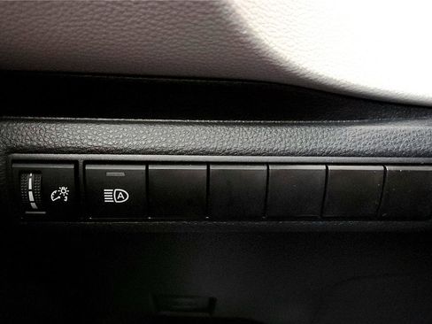 Certified 2024 Toyota Corolla LE image 28