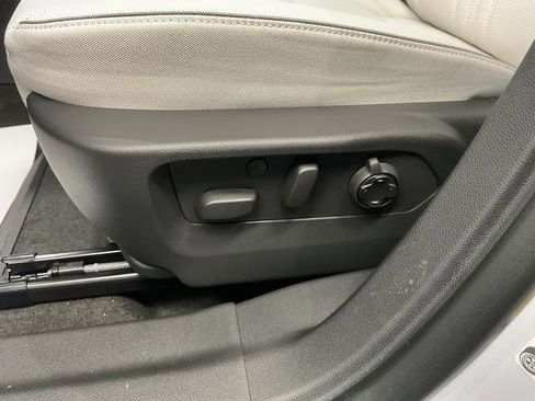 New 2026 Buick Envision Avenir image 15