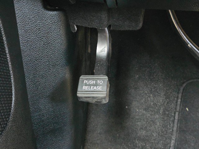 Used 2022 Dodge Durango SXT w/ Blacktop Package AWD/4WD image 38