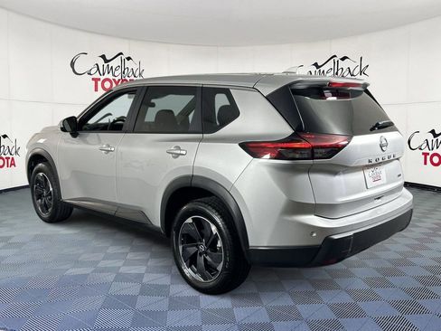 Used 2025 Nissan Rogue SV AWD/4WD image 6