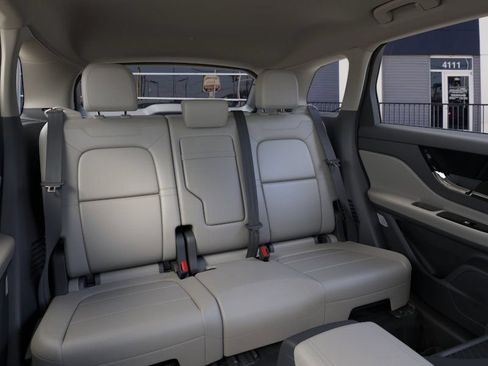 New 2026 Lincoln Corsair Premiere FWD image 11