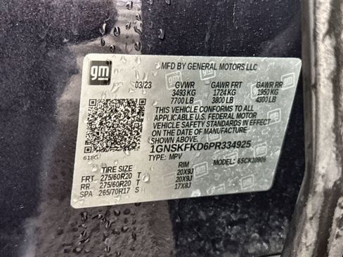 Used 2023 Chevrolet Suburban Premier image 30