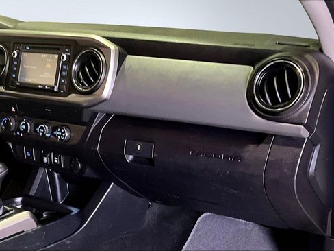 Used 2019 Toyota Tacoma SR5 image 27