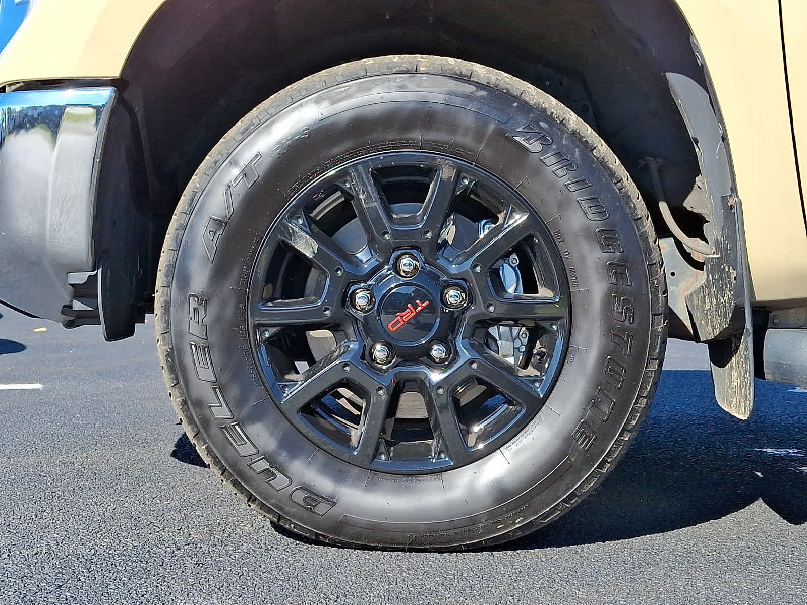 Used 2019 Toyota Tundra SR5 AWD/4WD image 10