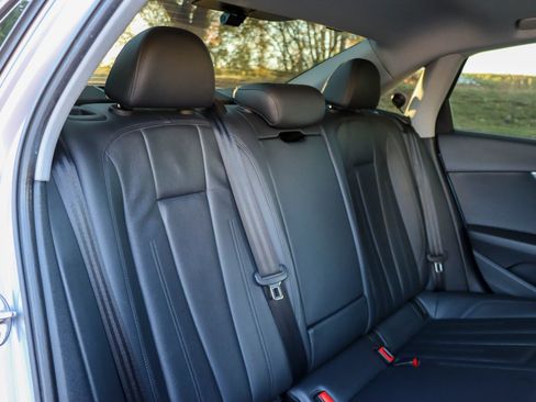 Used 2018 Audi A4 2.0T Premium Plus image 19