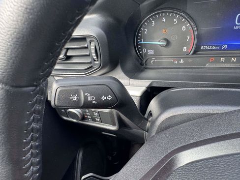 Used 2020 Ford Explorer XLT AWD/4WD image 38