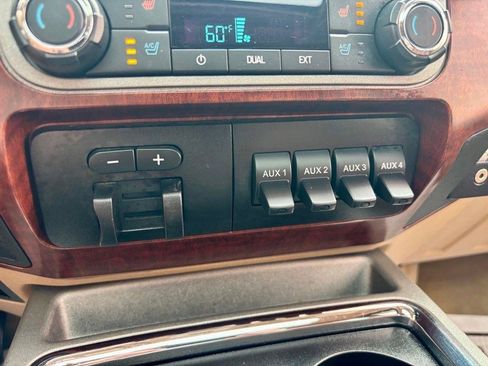 Used 2012 Ford F250 King Ranch w/ King Ranch w/Chrome Pkg AWD/4WD image 24