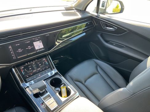 Used 2022 Audi Q7 3.0T Premium Plus w/ Premium Plus Package image 24