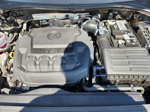 Certified 2023 Volkswagen Tiguan SE R-Line AWD/4WD image 18