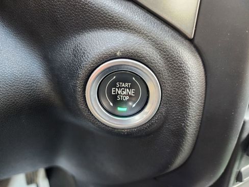 Certified 2022 Chevrolet Silverado 1500 LT Trail Boss w/ Convenience Package II image 51