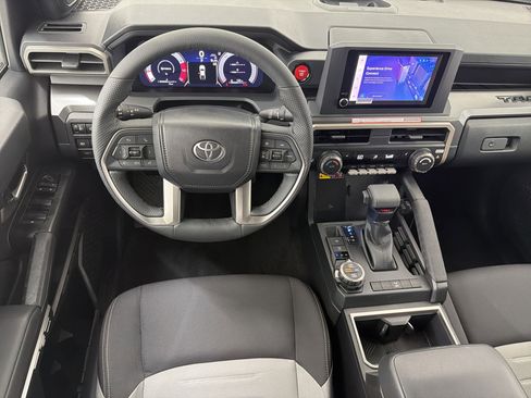 Used 2025 Toyota Tacoma TRD Off-Road w/ TRD Off Road Upgrade Package image 4