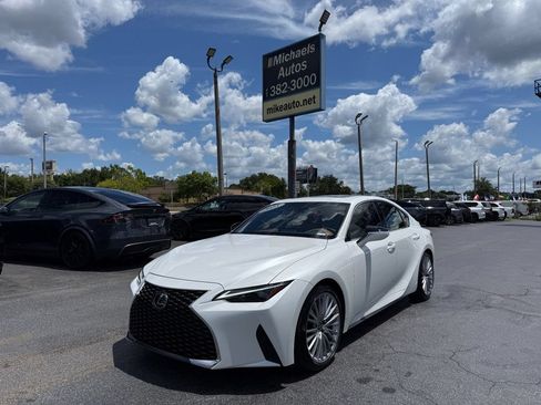 Used 2025 Lexus IS 300 w/ Premium Package RWD image 1