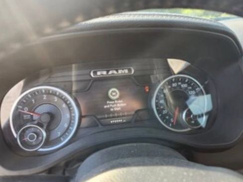 Used 2022 RAM 1500 Laramie AWD/4WD image 6