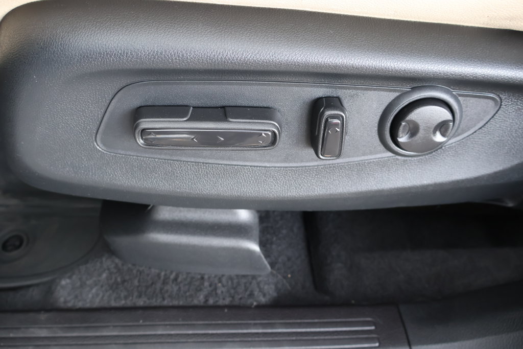 Used 2025 Honda CR-V Sport Touring image 24