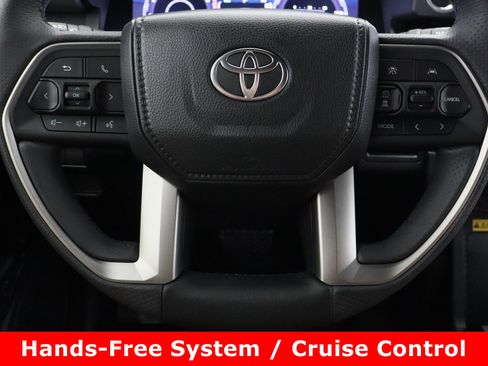 Used 2025 Toyota 4Runner Limited image 25