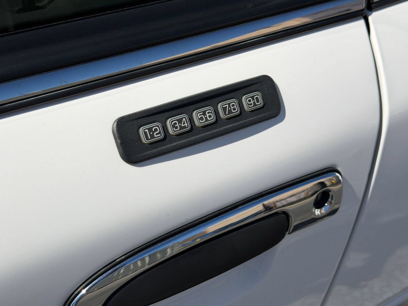 Used 2011 Mercury Grand Marquis LS RWD image 28