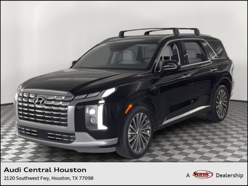 Used 2023 Hyundai Palisade Calligraphy FWD image 1