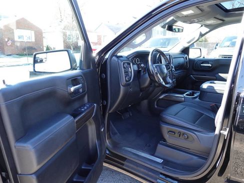 Used 2021 Chevrolet Silverado 1500 RST w/ Convenience Package II image 11