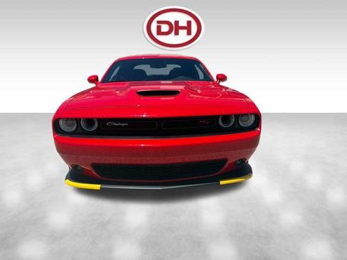 Used 2022 Dodge Challenger R/T Scat Pack RWD image 2
