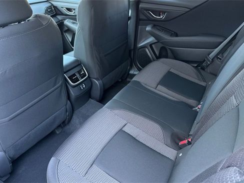 Used 2025 Subaru Outback Premium image 9