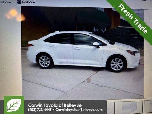 Used 2025 Toyota Corolla LE image 9