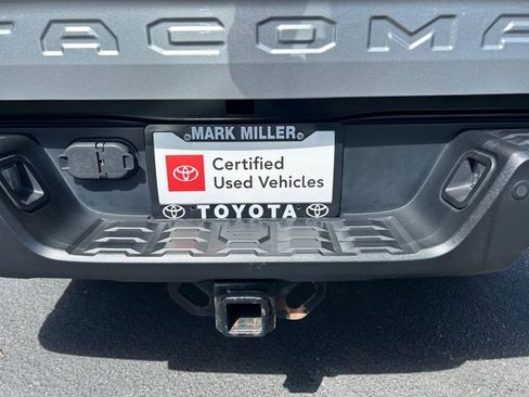 Certified 2022 Toyota Tacoma TRD Off-Road w/ Technology Package AWD/4WD image 22