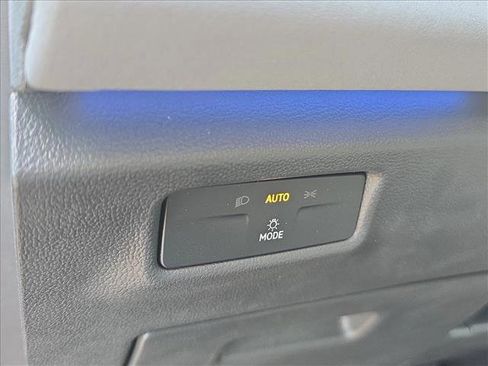 New 2026 Volkswagen Tiguan SE AWD/4WD image 7