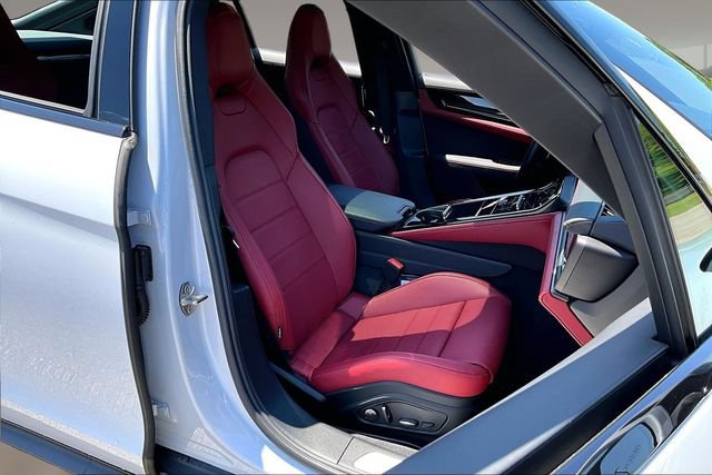 Used 2025 Porsche Panamera RWD image 26