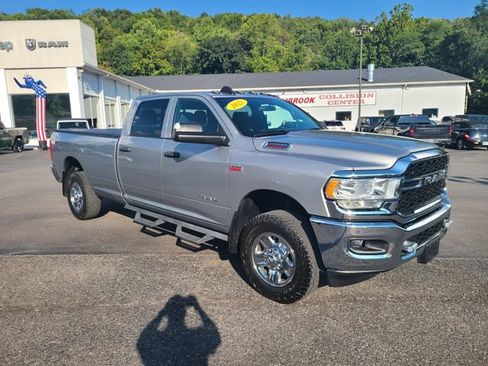 Used 2022 RAM 2500 Tradesman AWD/4WD image 9