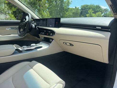 New 2026 Genesis GV70 2.5T Advanced AWD/4WD image 36