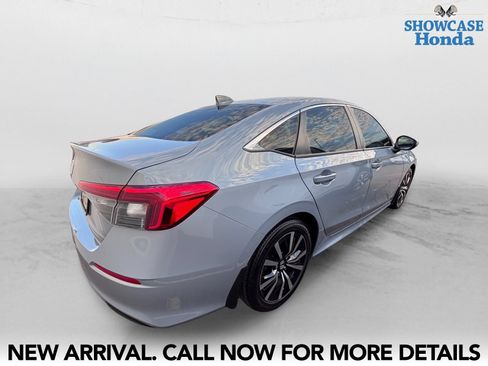 Used 2024 Honda Civic EX image 5
