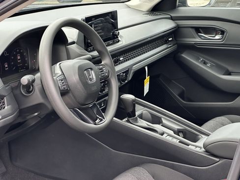 New 2025 Honda Accord SE image 12