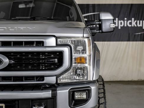 Used 2021 Ford F350 Lariat w/ Chrome Package image 41